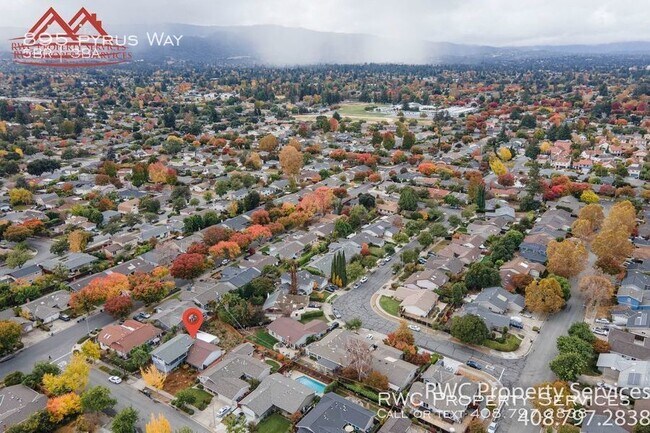 Building Photo - 895 Pyrus Way