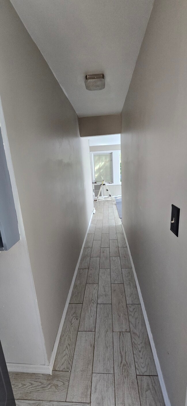 Building Photo - 53 Bayview Dr