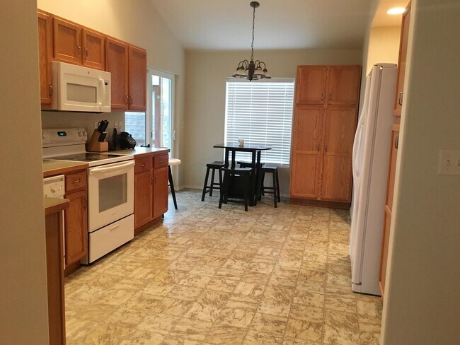 Foto del edificio - 3415 Blue Heron St