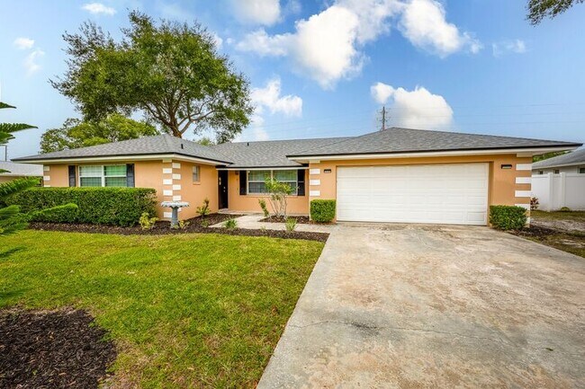 Building Photo - 1036 Manchester Cir