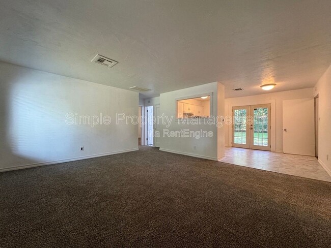 Foto del edificio - 1108 W Apache St