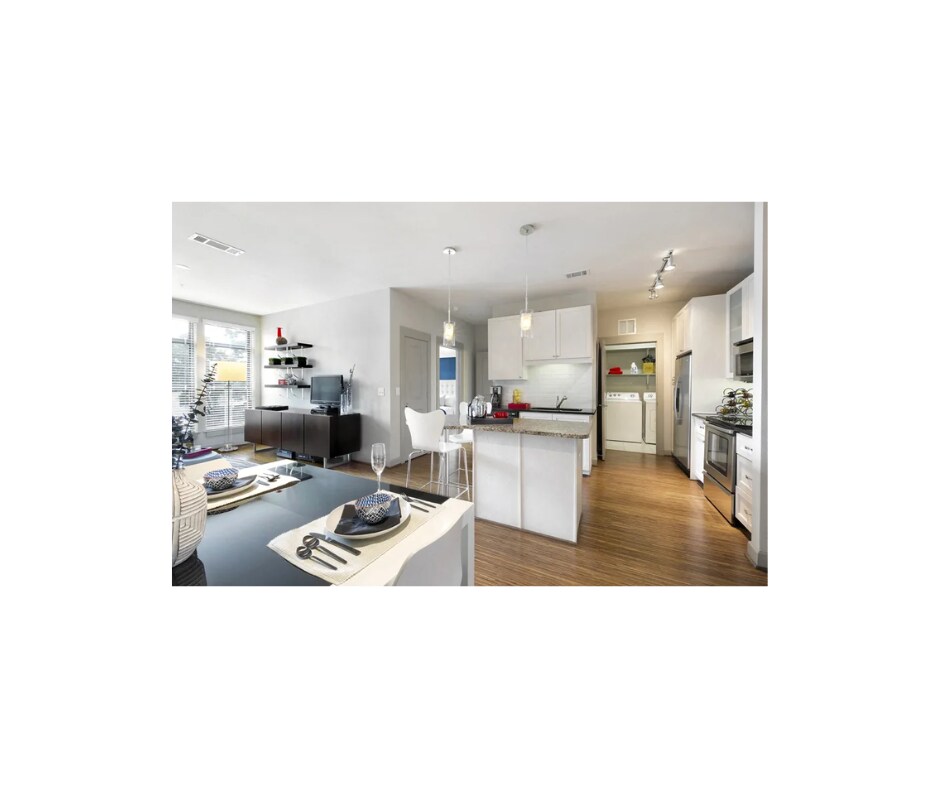 1613 W 5th St Unit 77005591, Austin, TX 78703 Room for Rent in