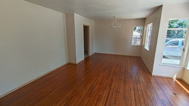 Foto del edificio - Newly Remodeled 4 Bed 3 Bath in Chula Vist...