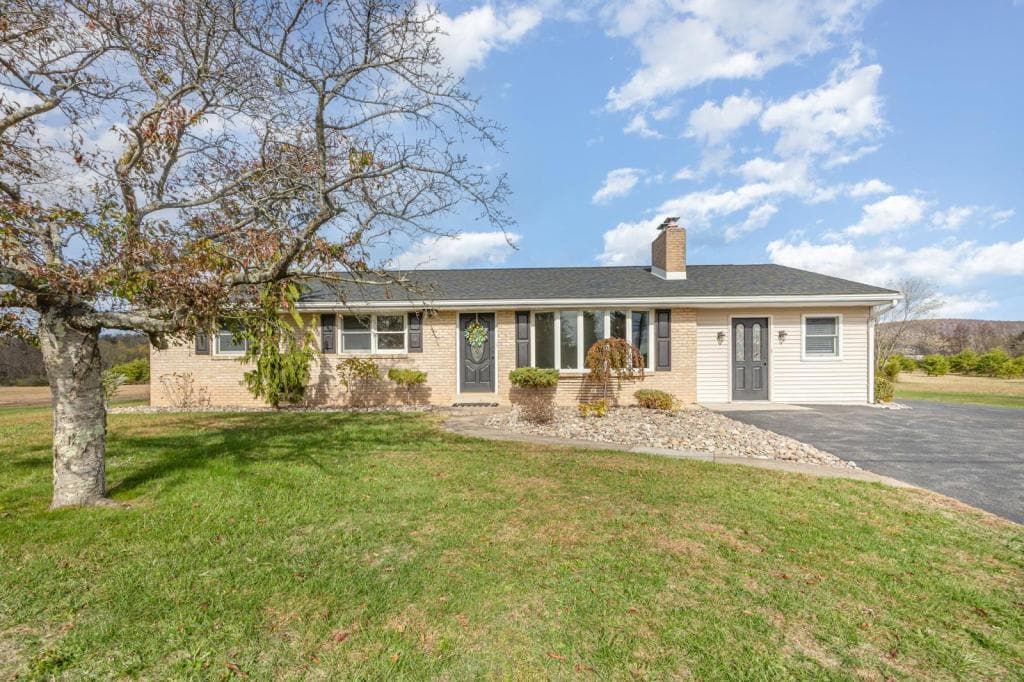 Foto principal - 411 Wagner Dr