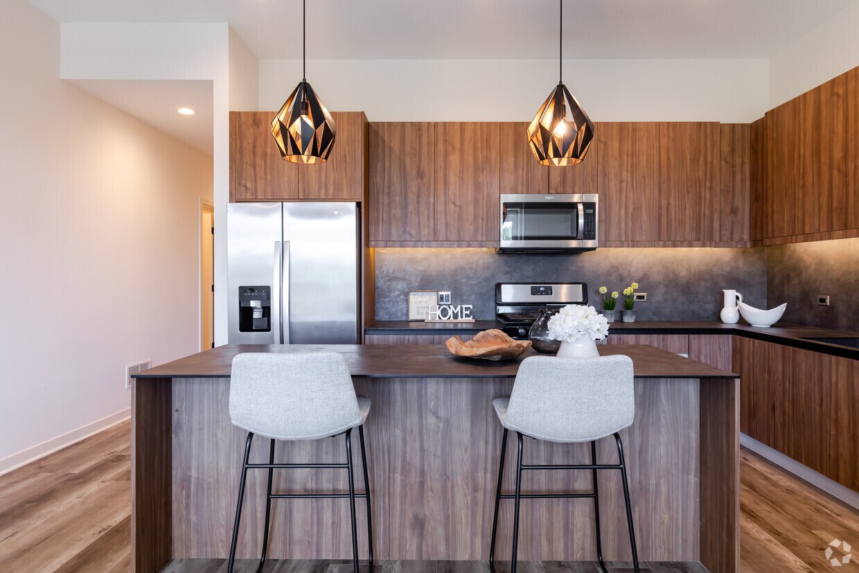 Roselle Station Apartments 730 E Irving Park Rd Roselle, IL