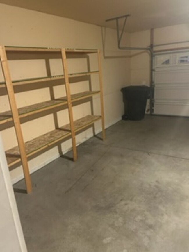 Building Photo - 3136 New Hope Drv. 3bd 2ba Townhome