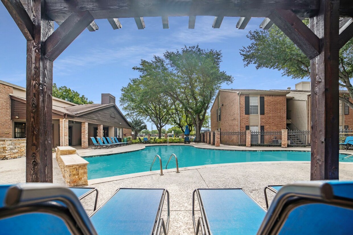 The Verano 2800 S Dairy Ashford Rd Houston, TX Apartments for Rent