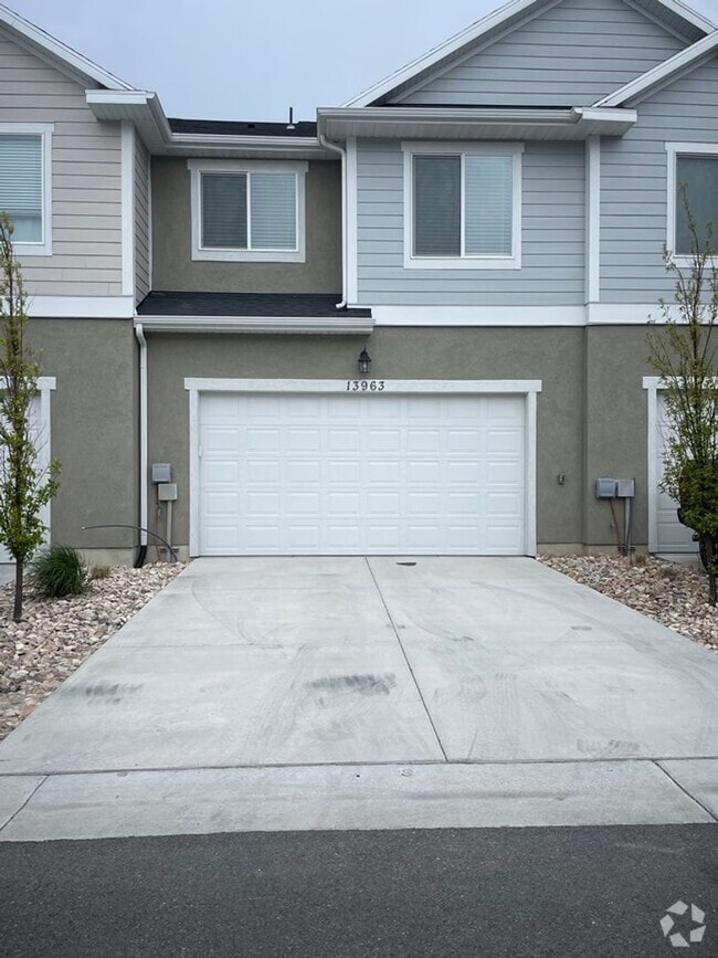 Building Photo - 13963 Silver Peak Ln