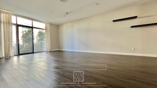 Foto del edificio - Contemporary Townhouse Living at Its Finest