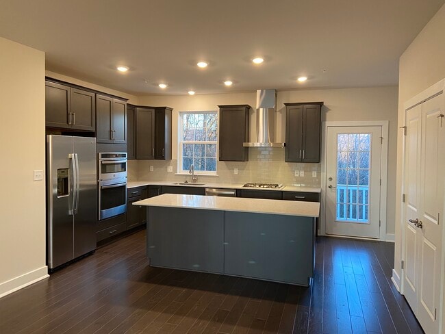 Photo - 253 Red Leaf Ln Townhome