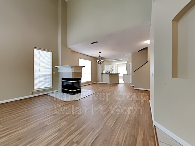 Building Photo - 111 Bardwell Dr