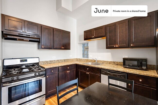 Foto del edificio - Room in Shared 4 bed/2 bath home