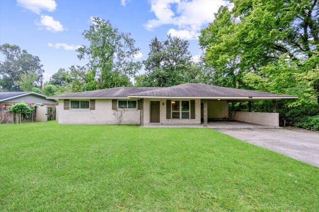 Building Photo - 5574 Houston Dr