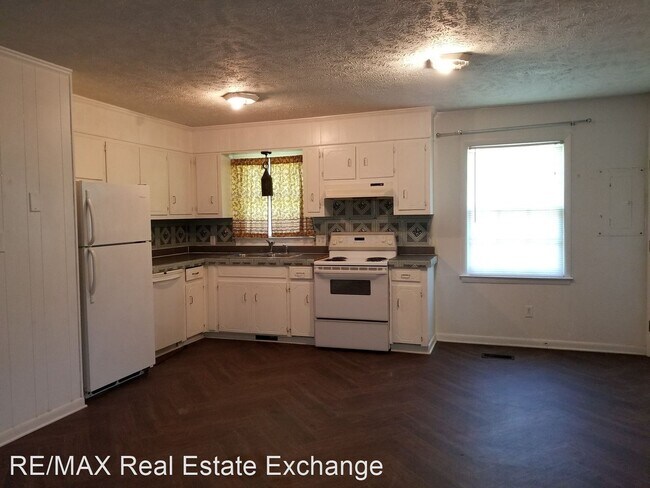 Foto del edificio - 3 br, 1.5 bath House - 9872 NC Hwy 72 East