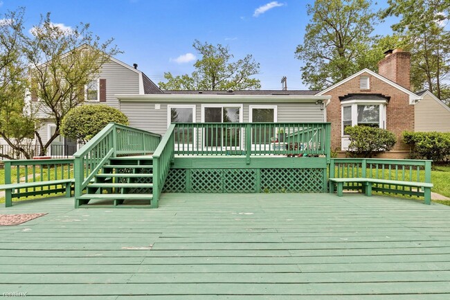 Building Photo - 4 br, 2.5 bath House - 14530 Dufief Mill Rd