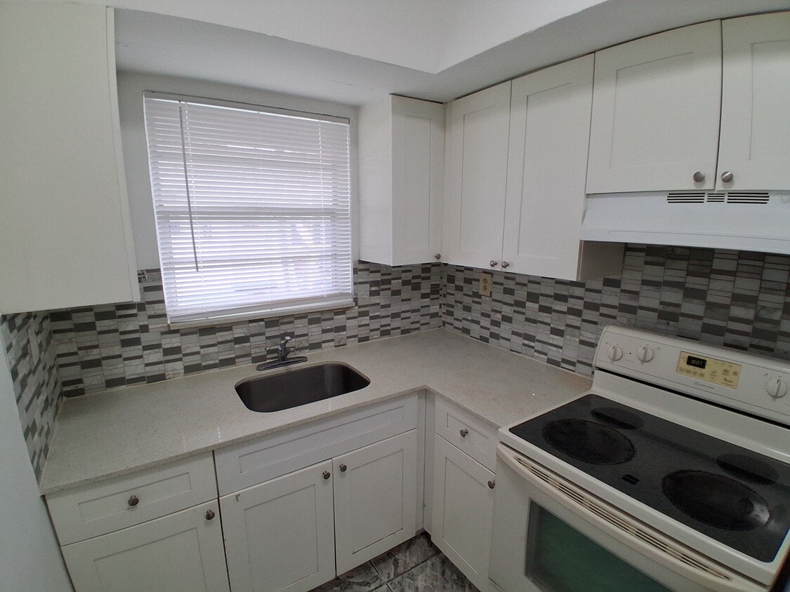 Photo - 4130 SW 24th Court-2-2