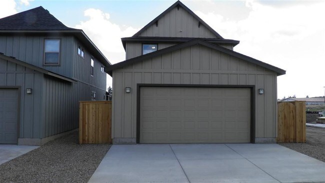 Building Photo - 3 br, 2.5 bath House - 20548 Gloucester Lane