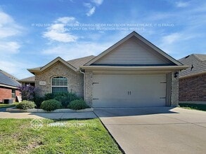 Building Photo - 2790 Tanner St