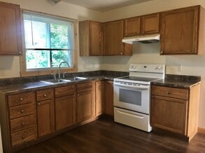 Building Photo - 625 2nd Ave W