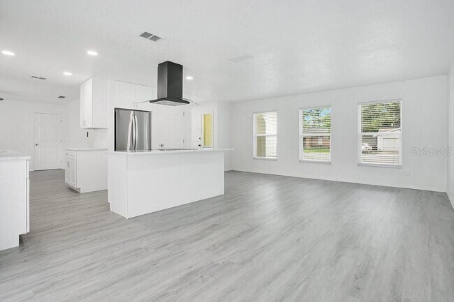 Building Photo - 50 Avalon Ct