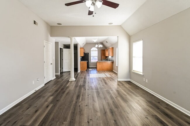 Building Photo - 5871 Carrel Cove