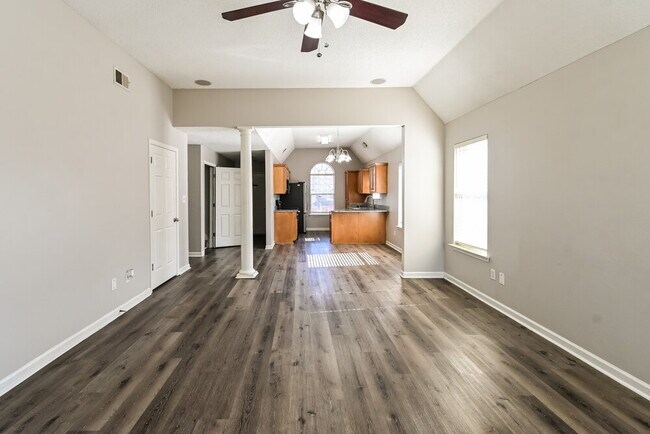 Foto del edificio - 5871 Carrel Cove