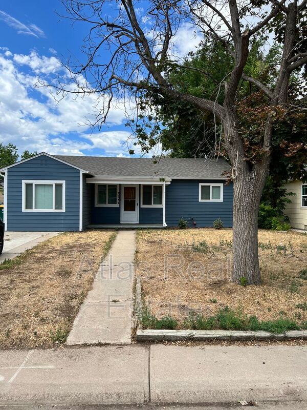 Primary Photo - 2241 N Moline St