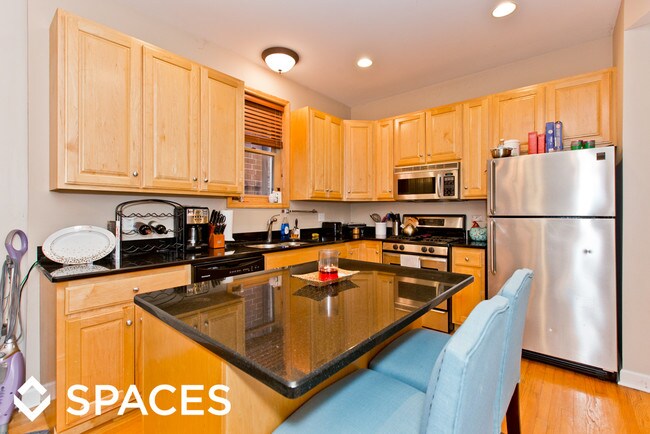 Foto del edificio - 1526 N Hudson Ave