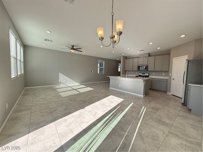 Foto del edificio - 9745 Cannington Cliffs Ave