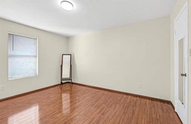 Building Photo - 6161 Reims Rd