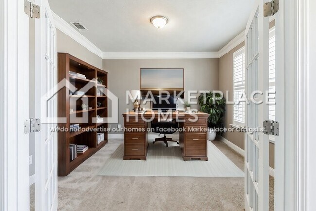 Foto del edificio - 750 Holderness Ct