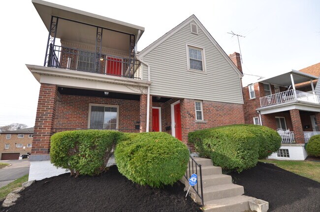 Foto del edificio - 7301 Brookcrest Dr