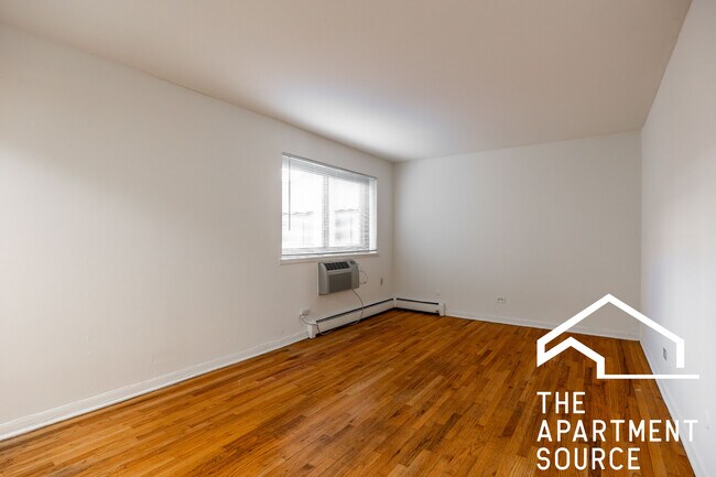 Foto del edificio - 540 W Roscoe St