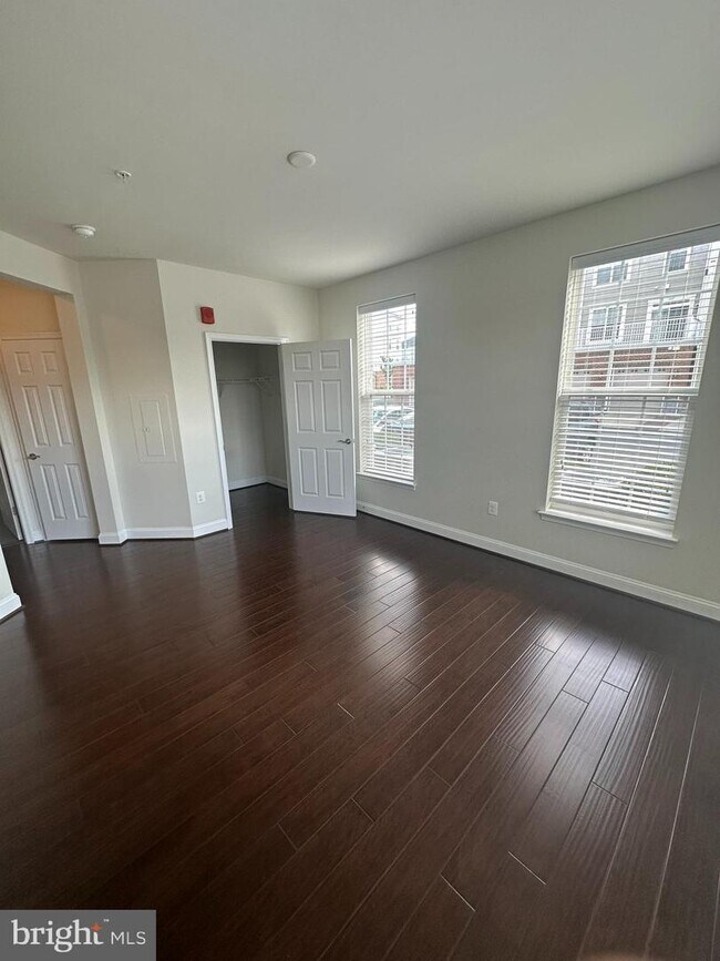 Building Photo - 3835 Doc Berlin Dr