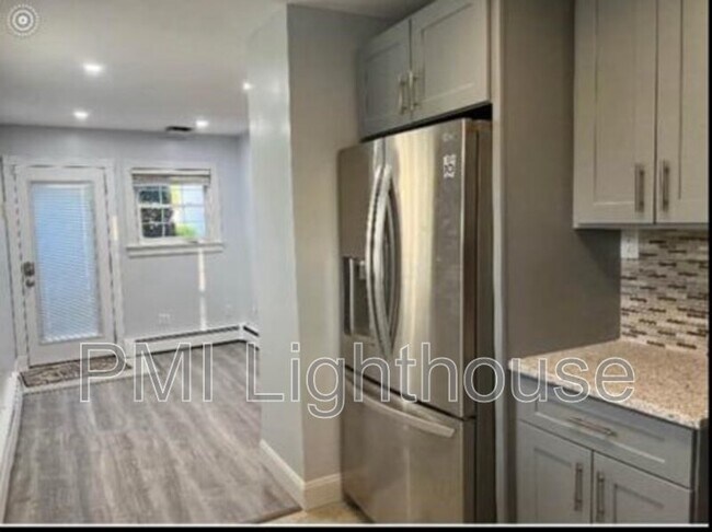 Foto del edificio - 1308 Townline Rd