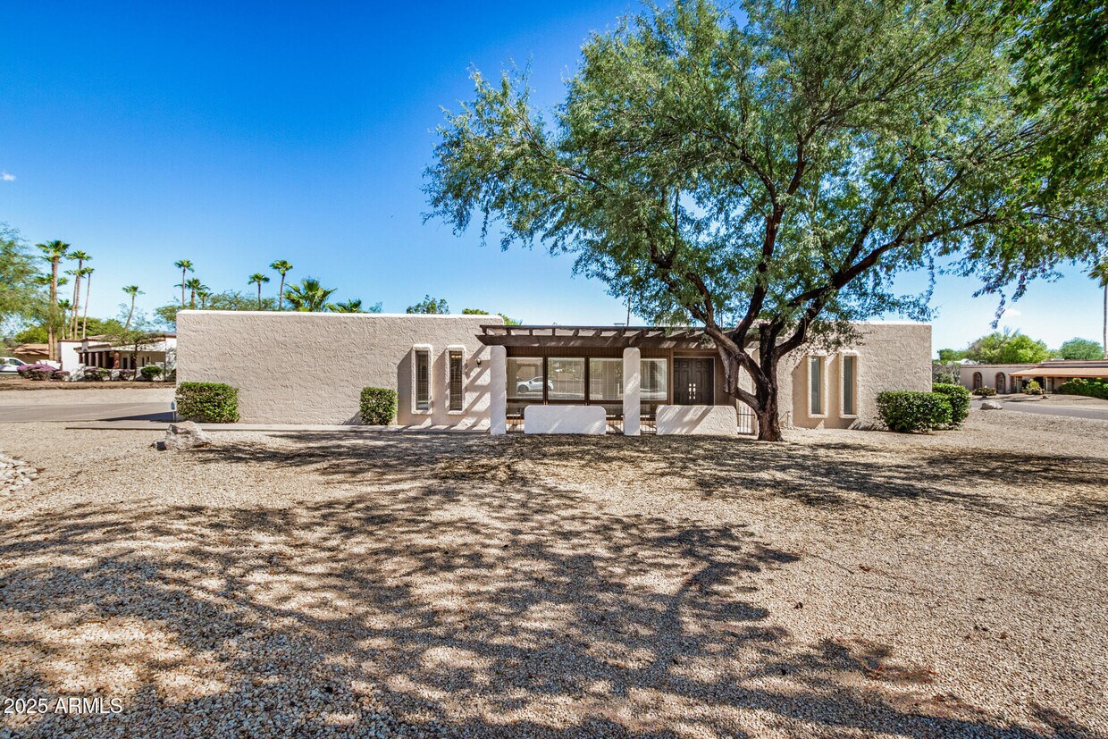 Primary Photo - 13039 N 70th St