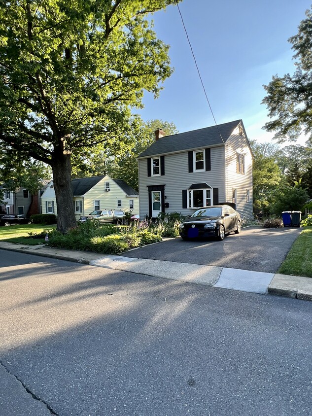 Primary Photo - 138 Sanford Ave