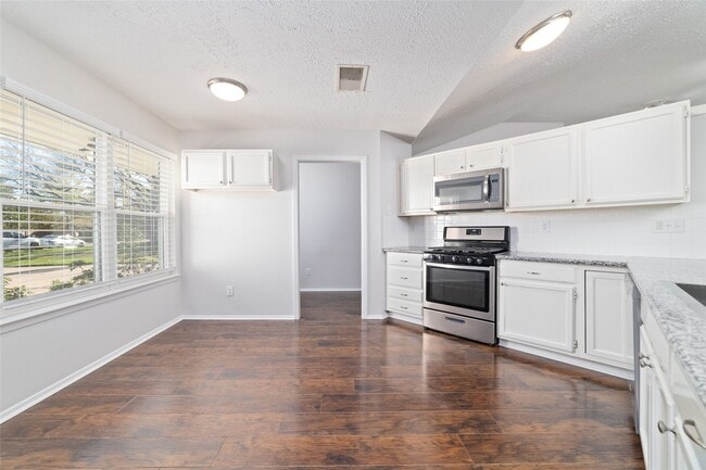 Building Photo - 7914 Tamayo Dr
