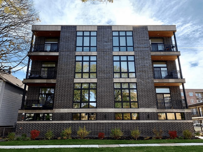 Building Photo - 1385 Brown St