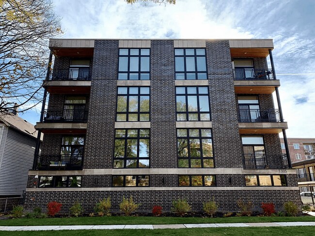 Foto del edificio - 1385 Brown St
