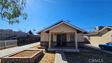 Building Photo - 800 E Ivy St