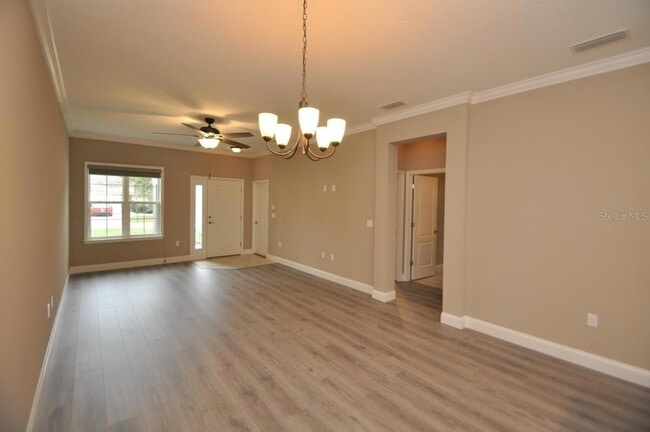Building Photo - 11 Ullynn Pl
