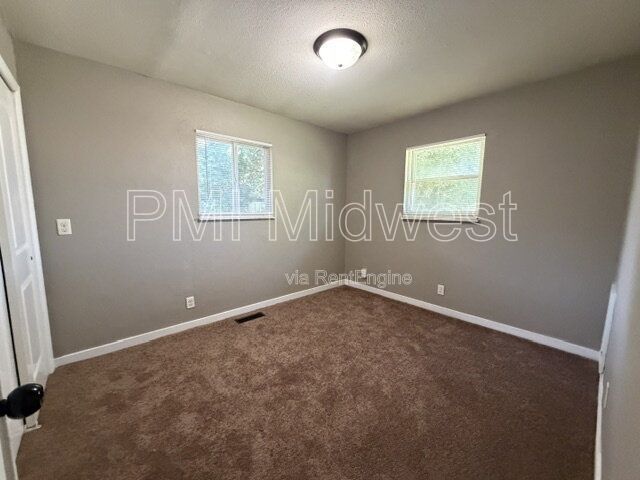 Building Photo - 2419 N Bolton Ave