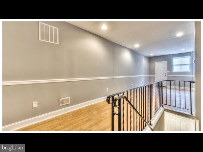 Building Photo - 2120 E Fayette St