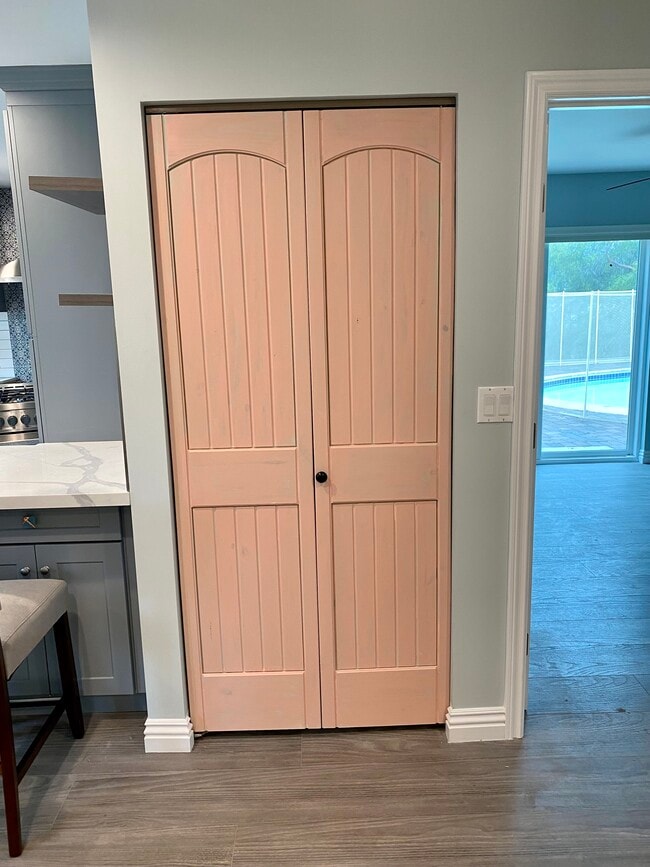 Building Photo - 148 Galsworthy St