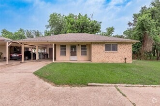 Building Photo - 125 Lee Ln