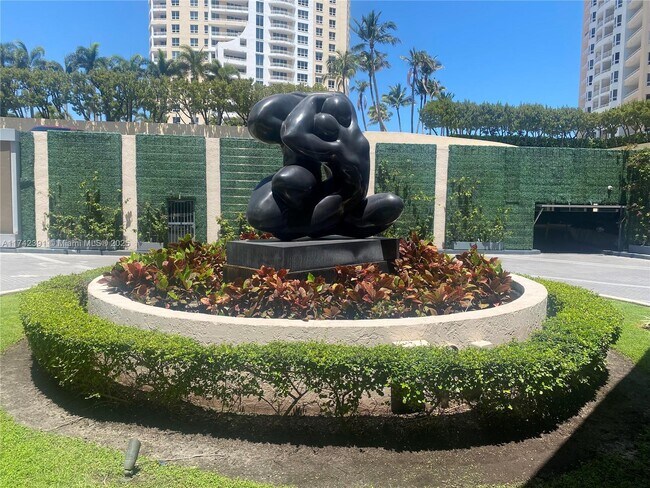 Foto del edificio - 540 Brickell Key Dr