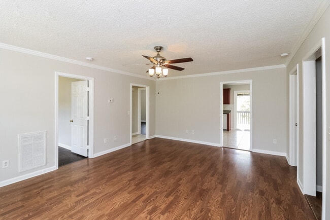 Foto del edificio - 156 Cook Rd NW