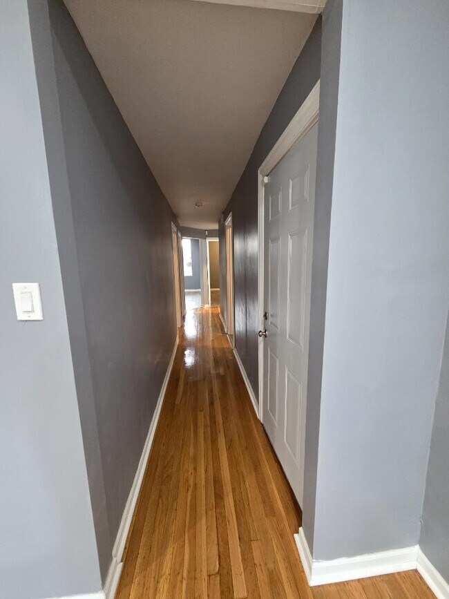 Foto del edificio - 4940 W Van Buren St