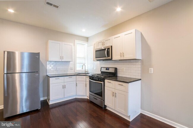 Foto del edificio - 723 S 56th St
